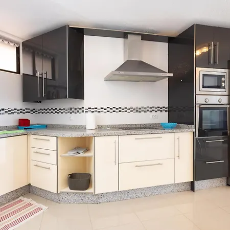 דירה Home2book Cozy Overlooking Atlantic Ocean